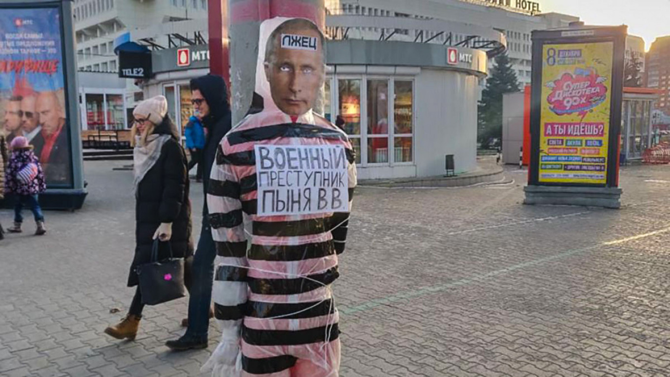 Putin's-dossier-03